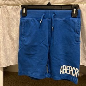 Abercrombie boys short